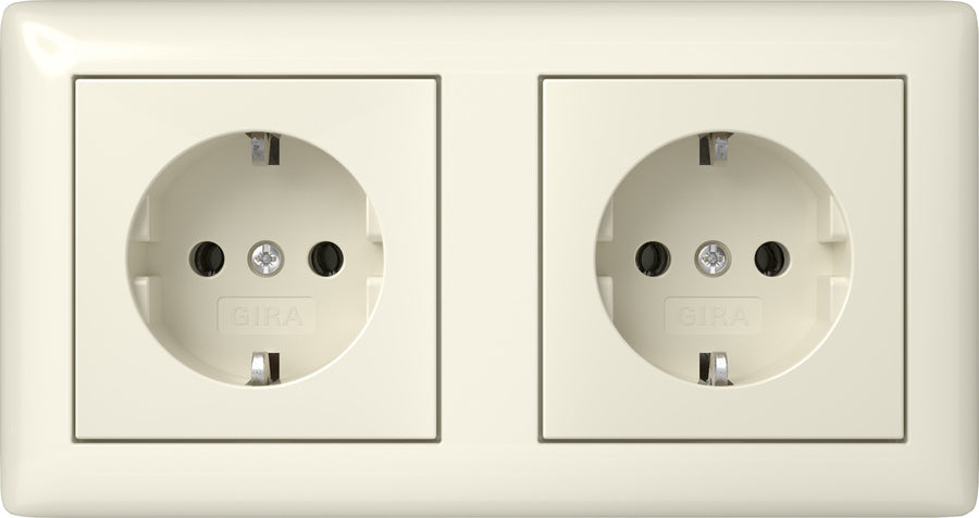 Gira Estándar 55 Toma SCHUKO Doble Con Marco - 482101