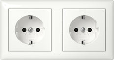 Gira Estándar 55 Toma Doble 16A 250V Seguridad Plus - 478603